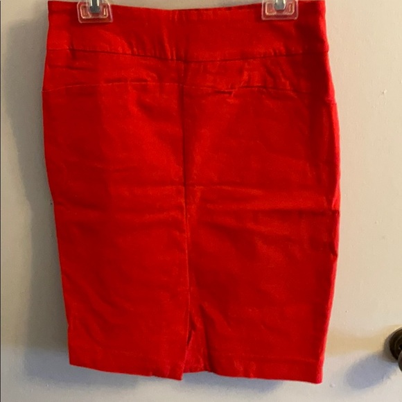 RW&Co - Picture 3 of 3